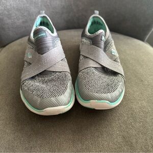 Skechers Memory Foam Slip-On Shoes Size 7.5 Women’s